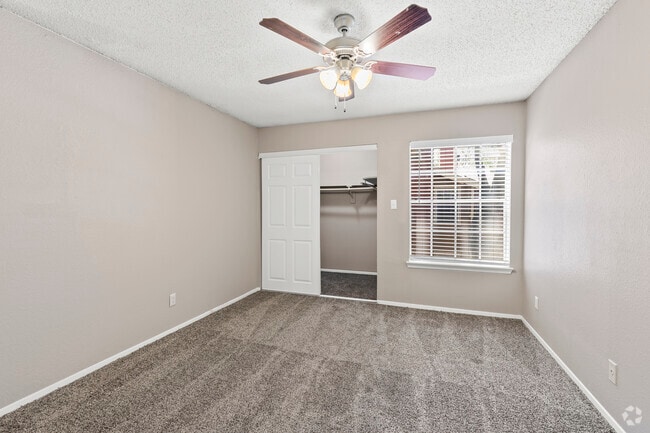 1BR, 1BA - 725SF (A2) - Bedroom