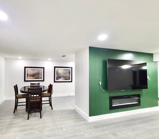 Photo - 132 NW 78th Ter