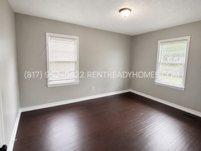Photo - 1416 Woodward Rd