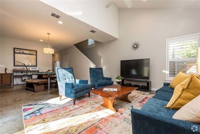 Building Photo - 5616 S 1st St Rental