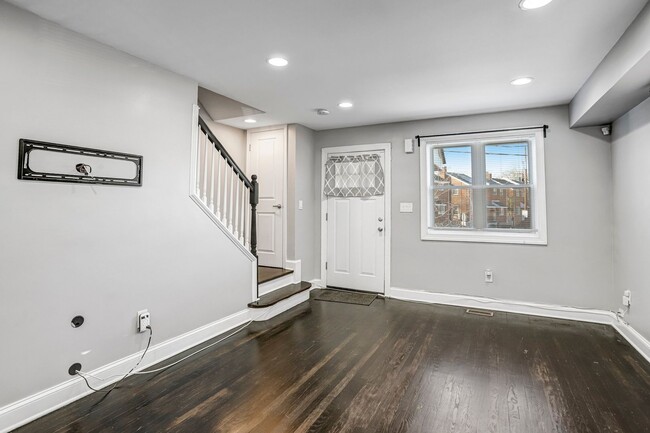 Photo - Bright and Beautiful Benning Ridge Abode