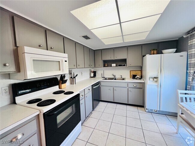 Building Photo - 255 Palm Dr Unit 255-1 Rental