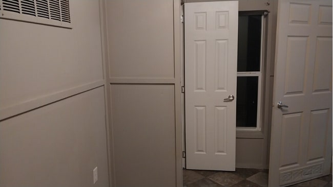 Photo - 300 W Rabbit Cove Rd