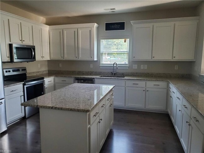 Photo - 1231 Stewart St