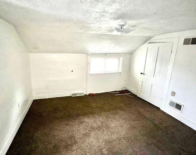 Photo - 816 11th Street Unit 816 11th Street B