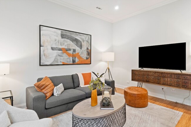 Photo - 1099 W Monroe St