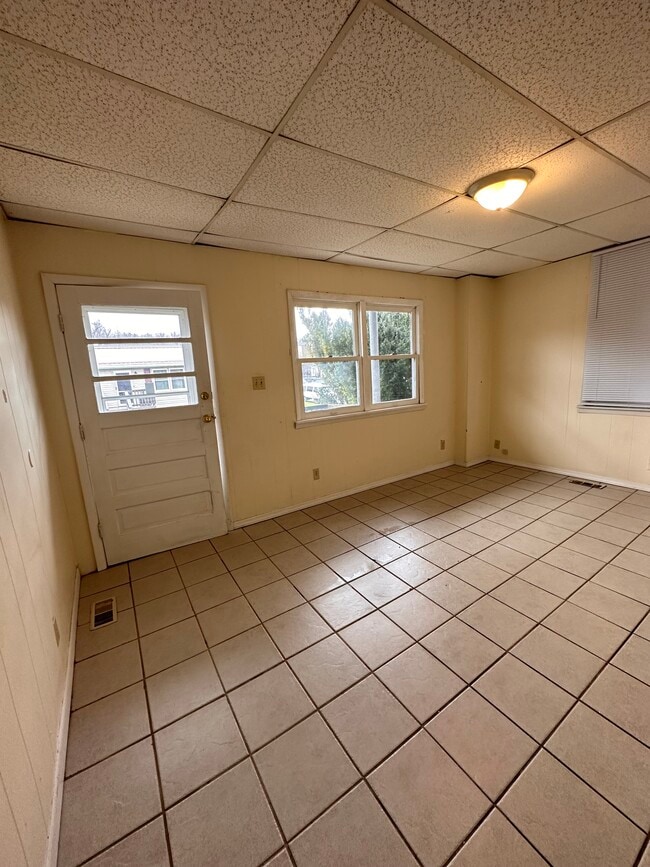 Entry way - 1302 Sabraton Ave Unit 662