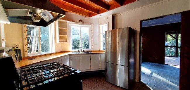 Photo - 787 Applewood Rd Unit 1st floor