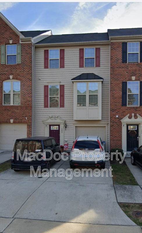 Photo - 302 Brenton Rd Townhome