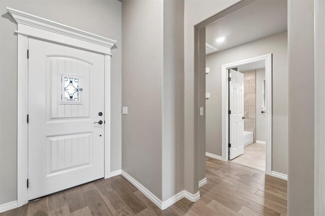 Photo - 9225 NW 92nd St