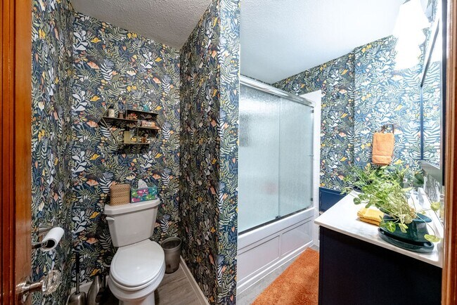 Photo - Charming 3brm/2ba house near Como Park!