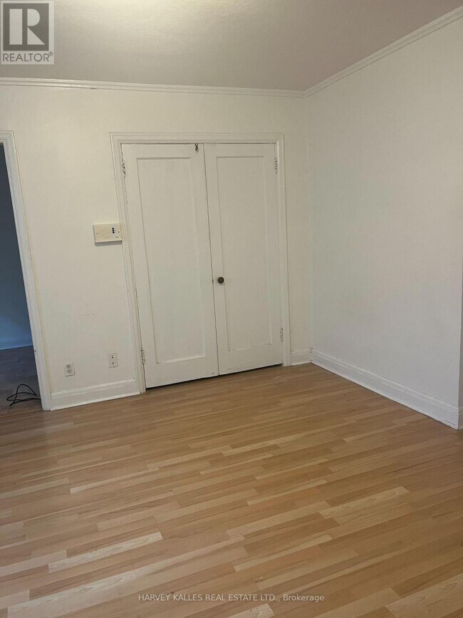 Photo - 3 Elm Grove Ave Unit 31