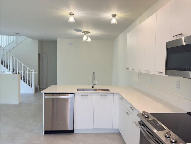 Photo - 8317 NW 45th St