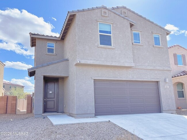 Building Photo - 866 E Artesia Pl