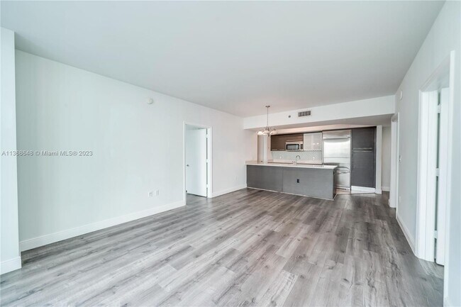 Photo - 55 SE 6th St