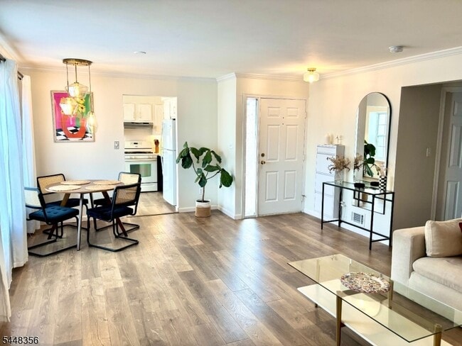 Photo - 702 Pinehurst Ct Unit 7