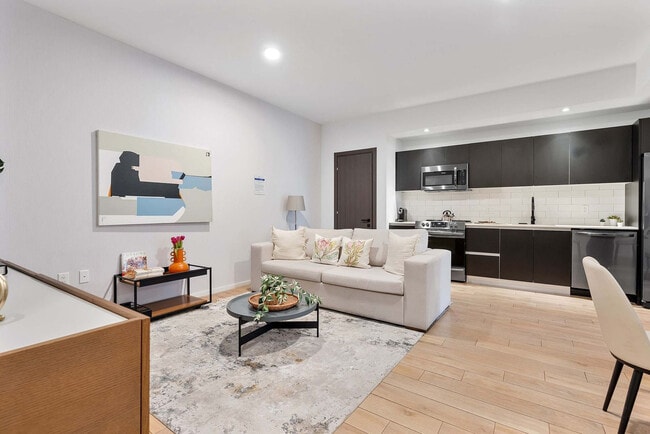 398 NE 5th St Unit SI ID1578702P