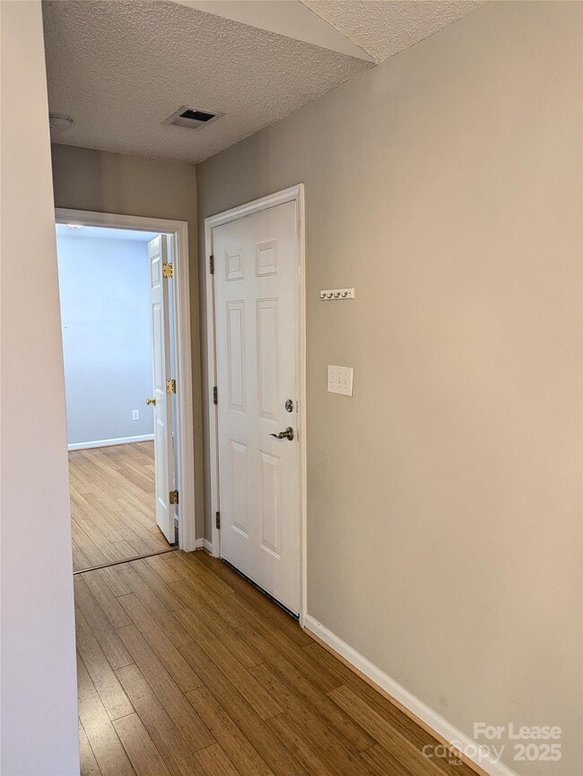 Photo - 152 Everett Park Dr