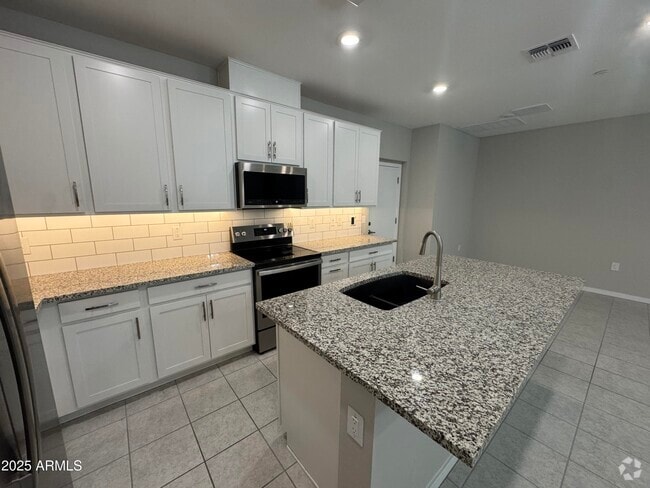 Building Photo - 775 E Furness Dr Rental