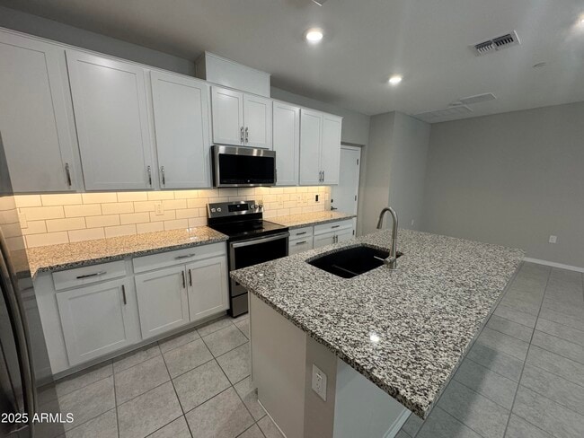 Building Photo - 775 E Furness Dr Rental