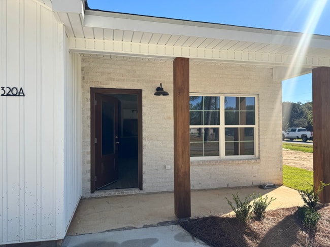 Photo - 324-A Anne St Unit A