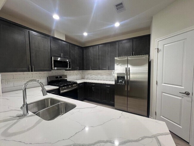 Photo - 851 Arbor Pnes Ct