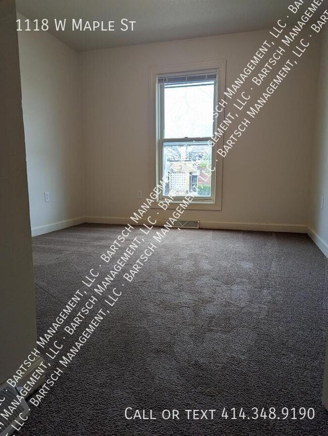 Photo - 1118 W Maple St