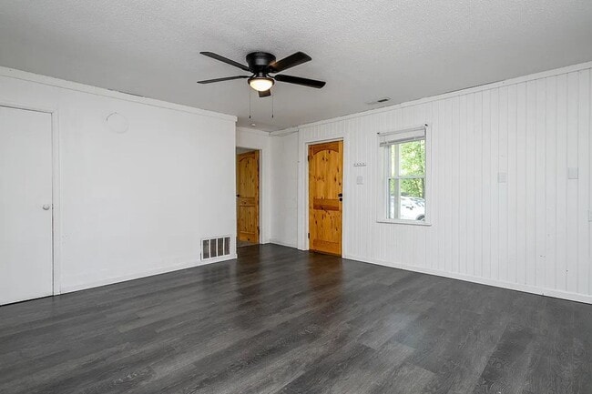 Photo - 2 bd, 1 ba house, just north of Columbia off of Route B, many updates, 1 acre lot