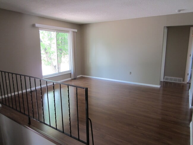 Photo - 3234 S Dudley St