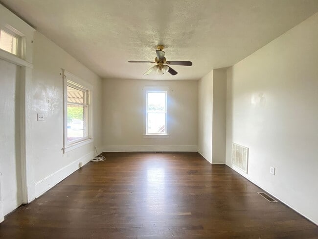 Photo - 216 Patton Ave NW Unit #1