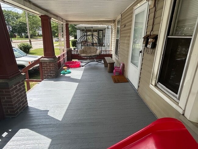 Photo - 1309 Middle Ave Unit Up