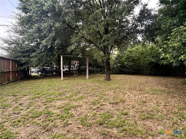 Photo - 129 Riverside Dr