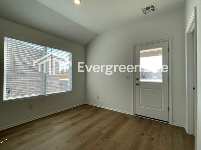 Photo - 10012 SW 38th St