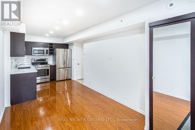 Photo - 4620 Guildwood Way