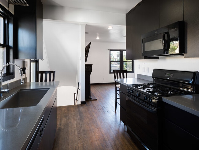 Fully Equipped - 1243-1261 North Genesee Avenue Apartments