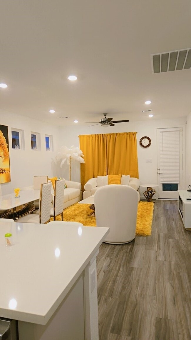 Photo - 7122 Clearwater Cv Dr