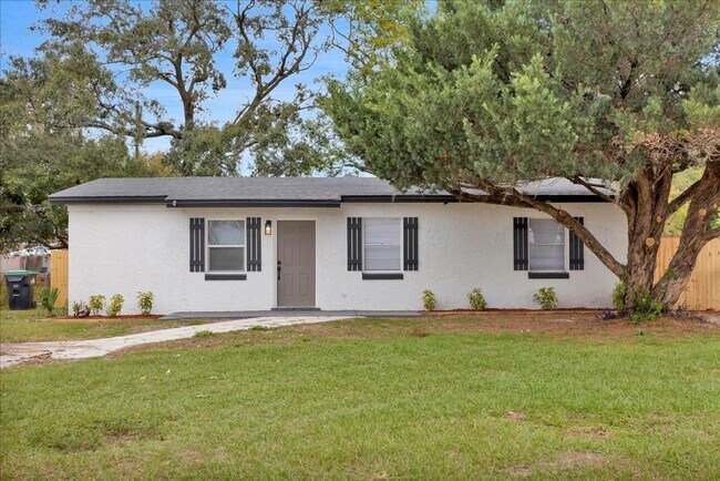 Gorgeous 3 bed / 1 Bath Home In Tangelo Park - Gorgeous 3 bed / 1 Bath Home In Tangelo Park