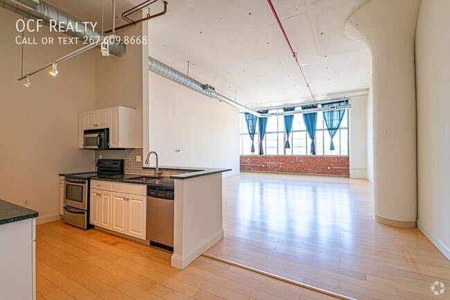 Building Photo - Renovated One Bedroom Loft at Liberties Lo... Unit 409