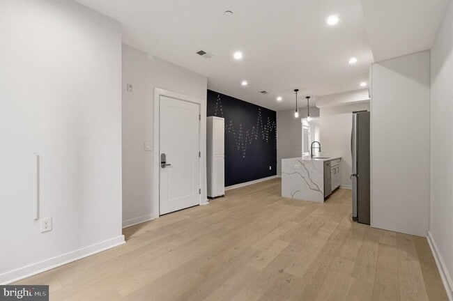 Photo - 531 Kennedy St NW