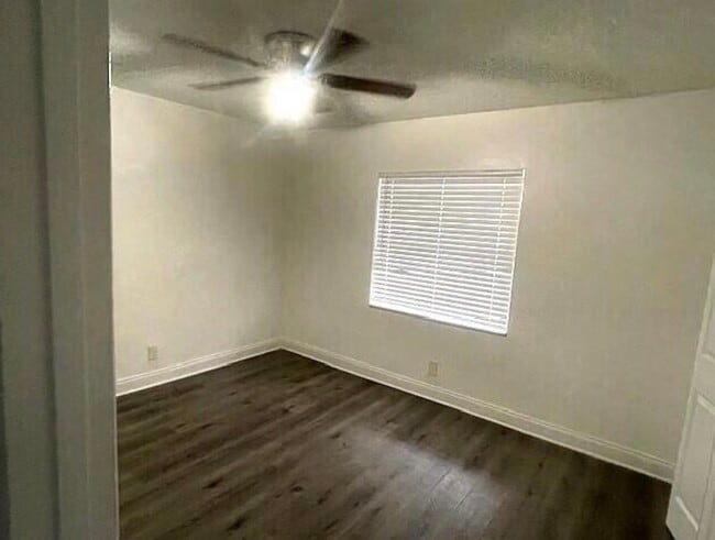 Photo - 1451 NW 20th Ct