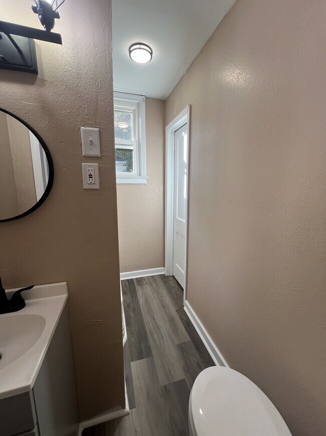 Photo - 205 S Walters St Unidad 2