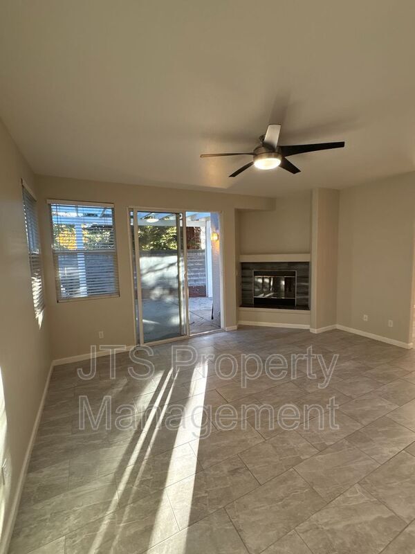 Photo - 9542 Windrose Ln