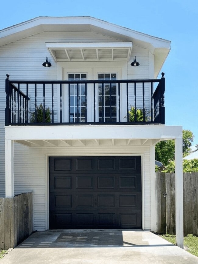 Photo - 6716 Jefferson Blvd