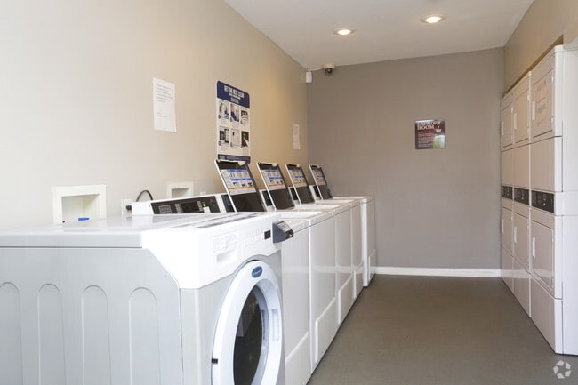 Laundry Center