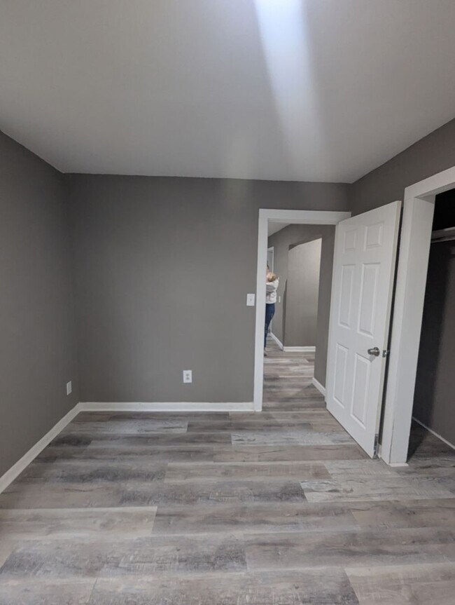 Photo - 3 Bedroom Home — Available December 26 in Columbus, KS!