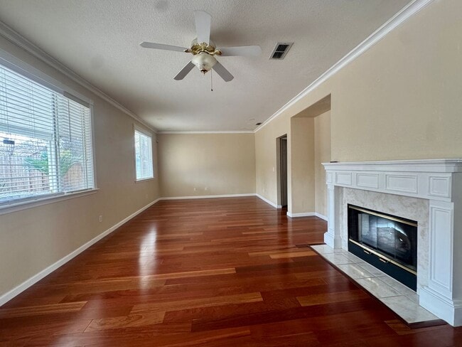 Photo - Wow! Lovely 4-Bedroom, 3-Bath Home with Solar Panels – Save on Your SMUD Bill!