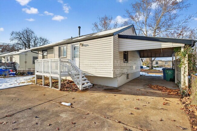 Photo - 224 Presley Rd