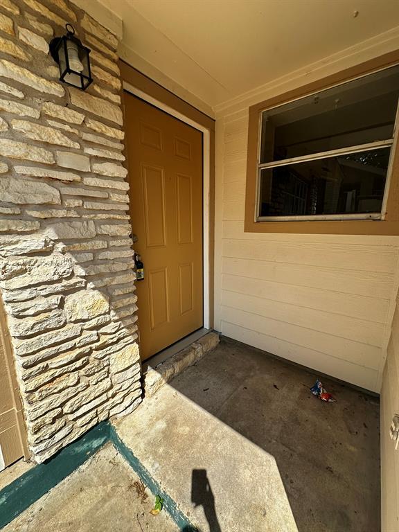 Photo - 2202 Donahue Ln