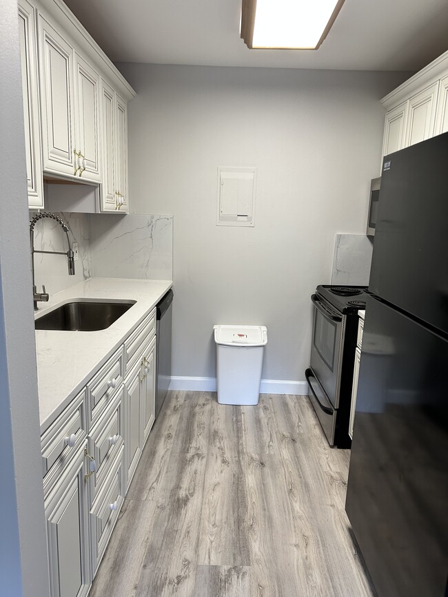 Photo - 2124 Pauline Blvd Unit 307