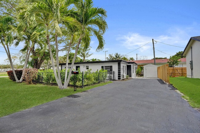 Photo - 234 NE 14th Ave Unit #2